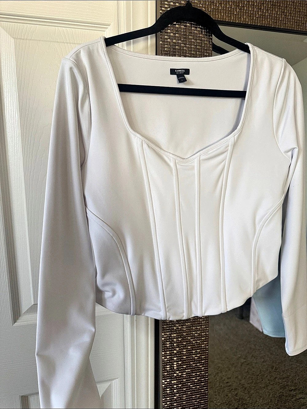 Express Body Contour High Compression Long Sleeve Corset Top White
Size L